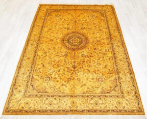 traditional style living room silk rug